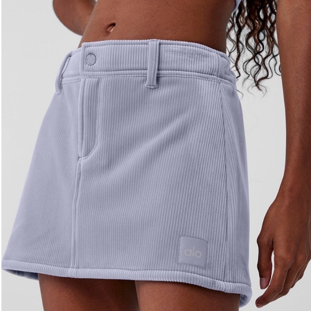 Alo Yoga Ribbed Velour Baller Mini Skirt - Fog